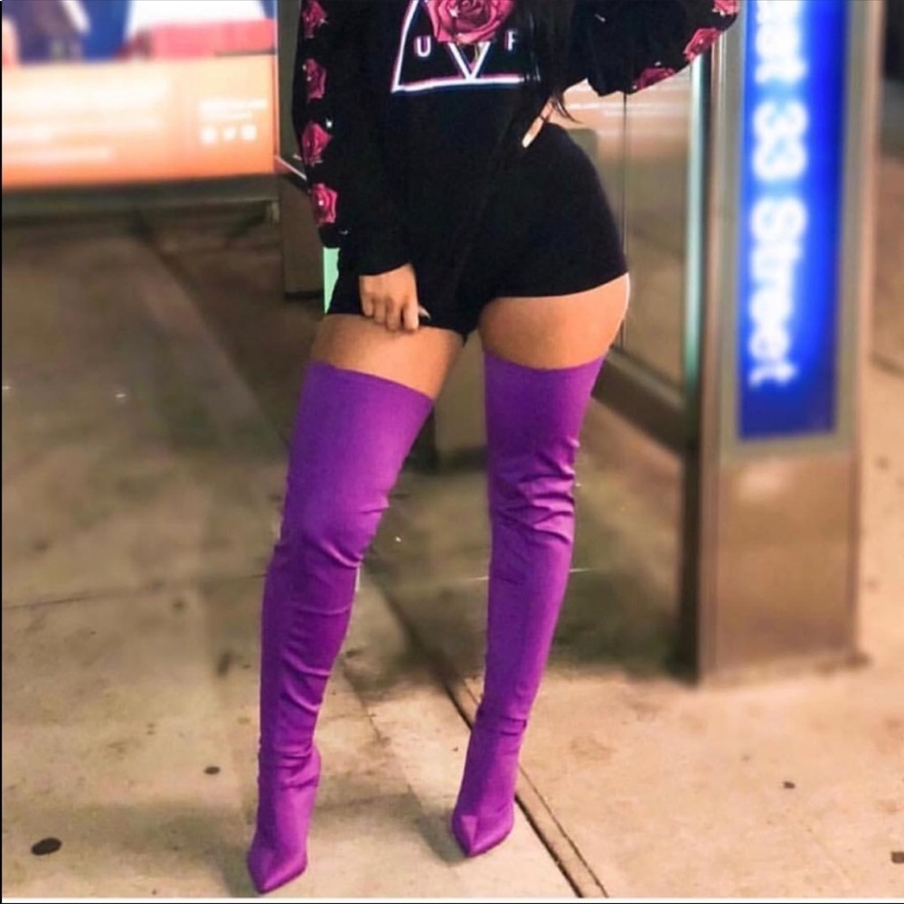 Last Pair- NEW thigh high boots 💖